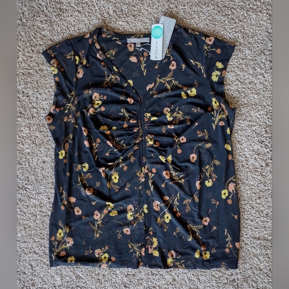 Daniel Rainn V-neck Floral Cap Sleeve Shirt NWT - Picture 2 of 11